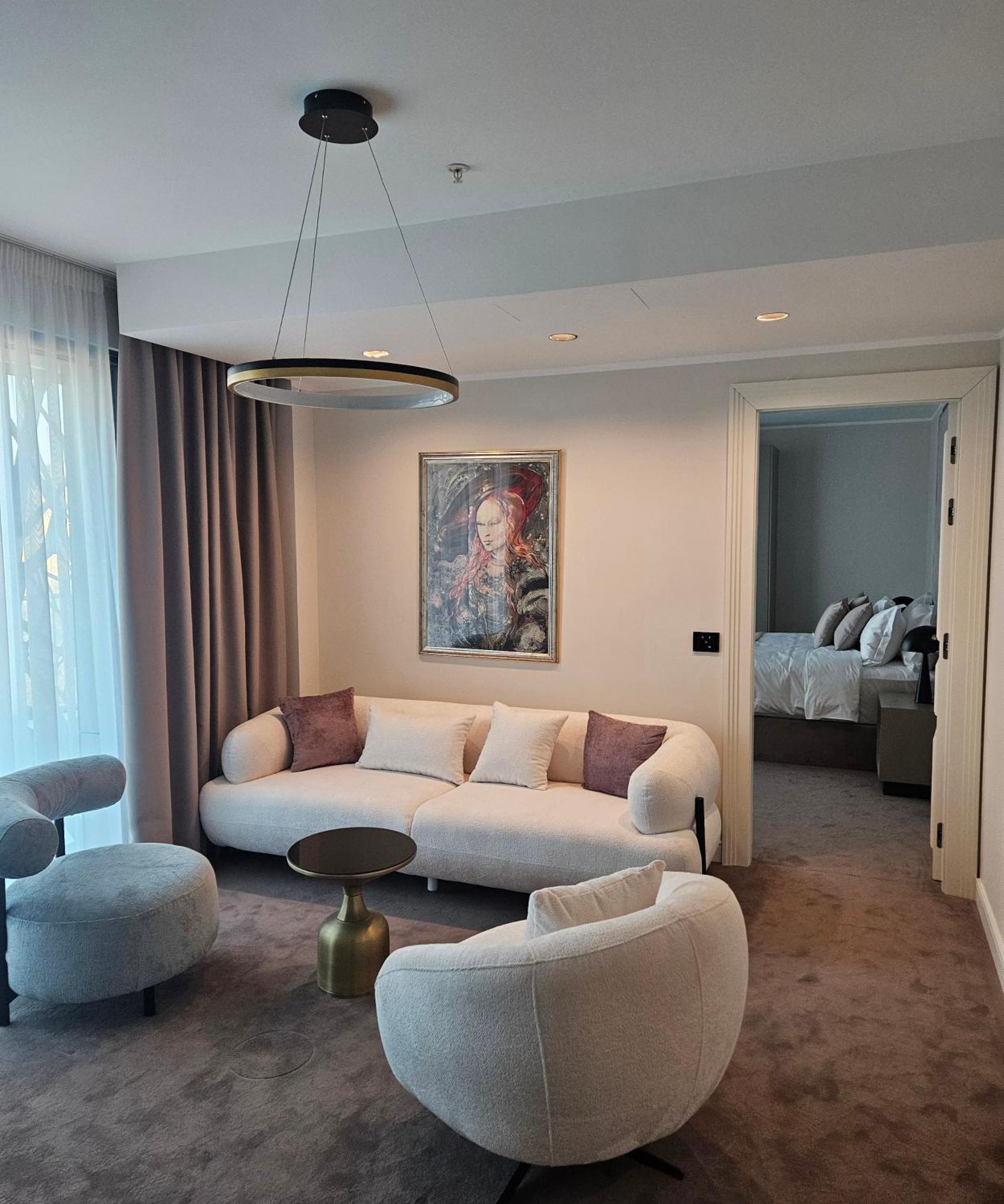 New Belgrade Premium Hotel מראה חיצוני תמונה