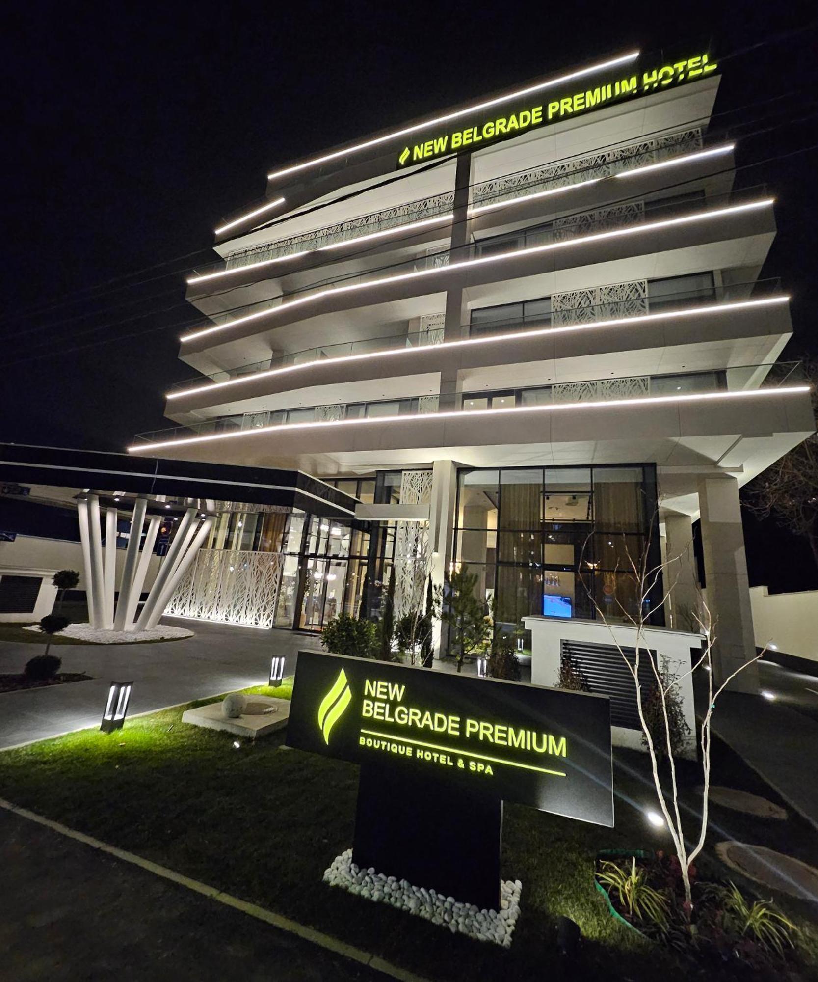 New Belgrade Premium Hotel מראה חיצוני תמונה