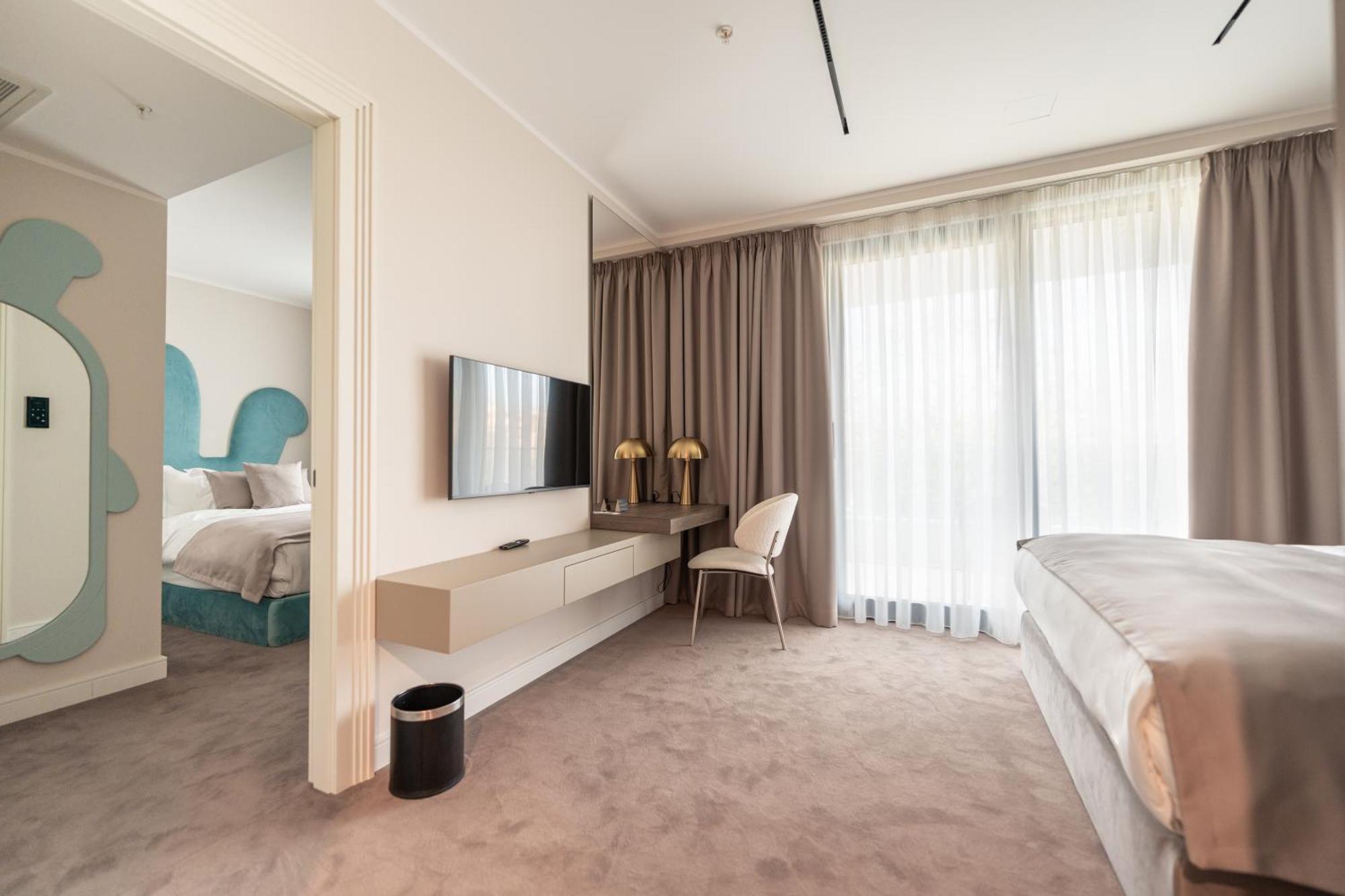 New Belgrade Premium Hotel מראה חיצוני תמונה